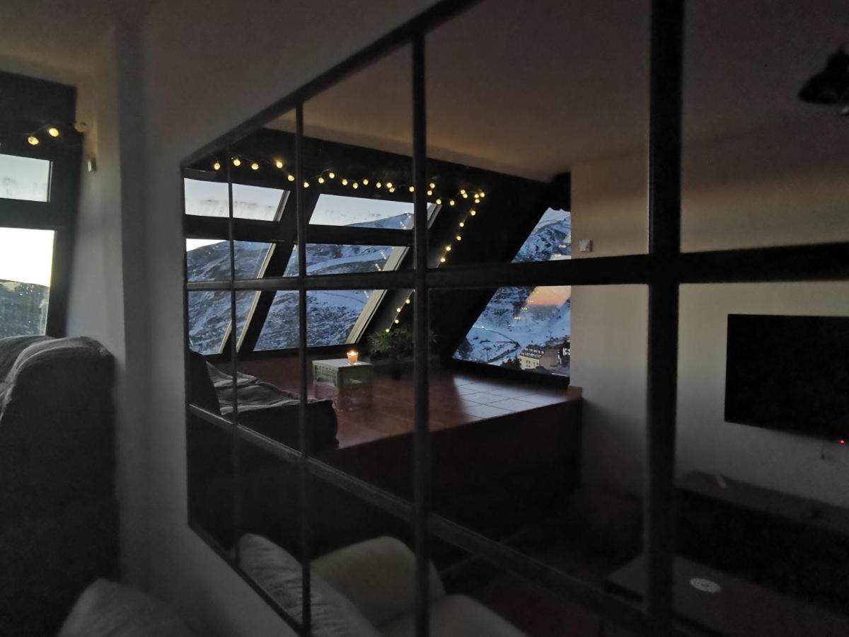 Apartamento Proximo A Pistas Y Plaza Central, Vistas Increibles Apartment เซียร์ราเนบาดา ภายนอก รูปภาพ
